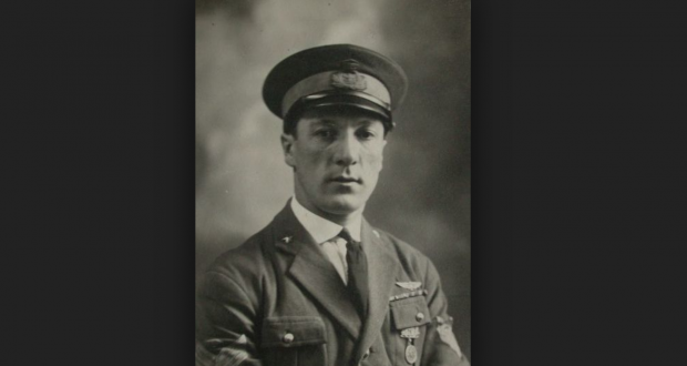 Una foto del rovatese Attilio Caratti, morto nel 1928 durante l'impresa del dirigibile Italia