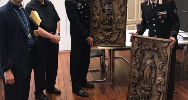 Il coro ligneo rubato nel Mantovano e trovato a Rovato