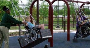 Parco giochi per disabili, foto generica